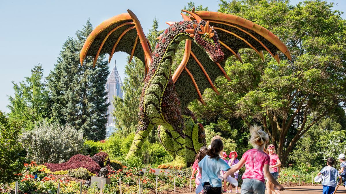 Imaginary Worlds Alice In Wonderland Coming To Botanical Garden