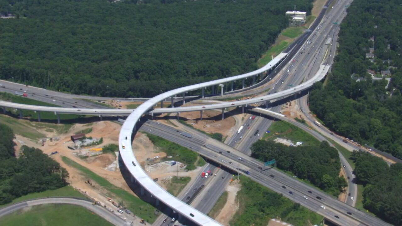 I2I エンチャ New exit lanes open from I-20 West to I-285 leave some drivers