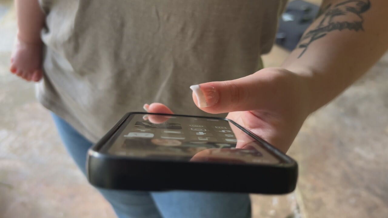 ‘Wrong phone’ sent to customer leaves metro Atlanta mom without refund or replacement